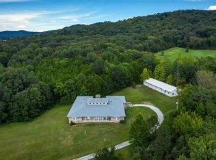 7118 Windy Valley Ln, Pacific, MO 63069