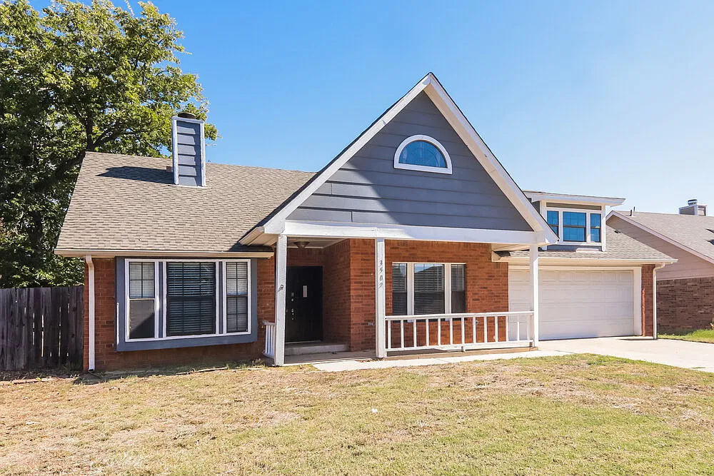3 bed, 2.0 bath, 1248 sqft, $1,910 — Photo 3