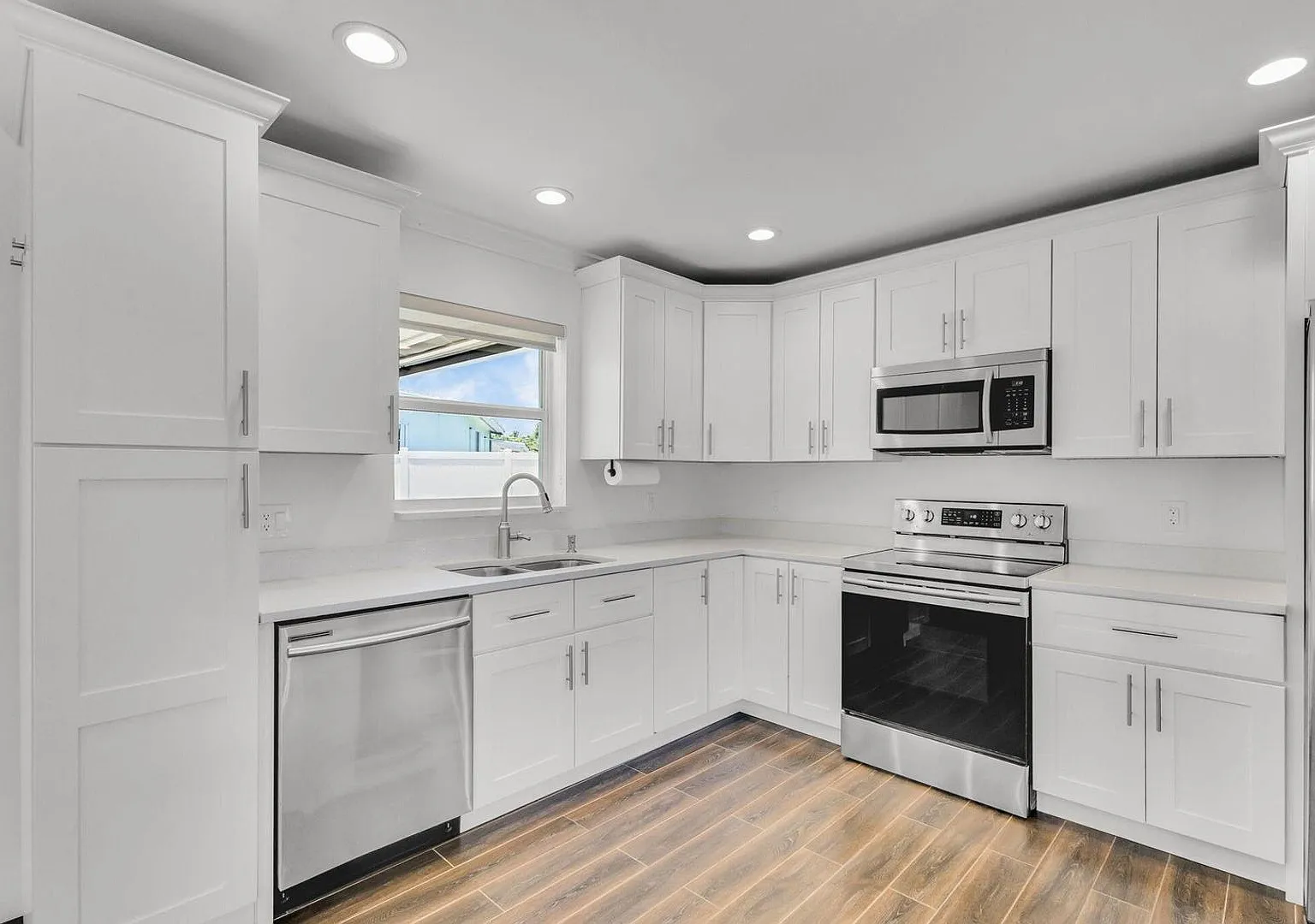 204 W Whitney Drive, Jupiter, FL 33458 - 4215 — Photo 1