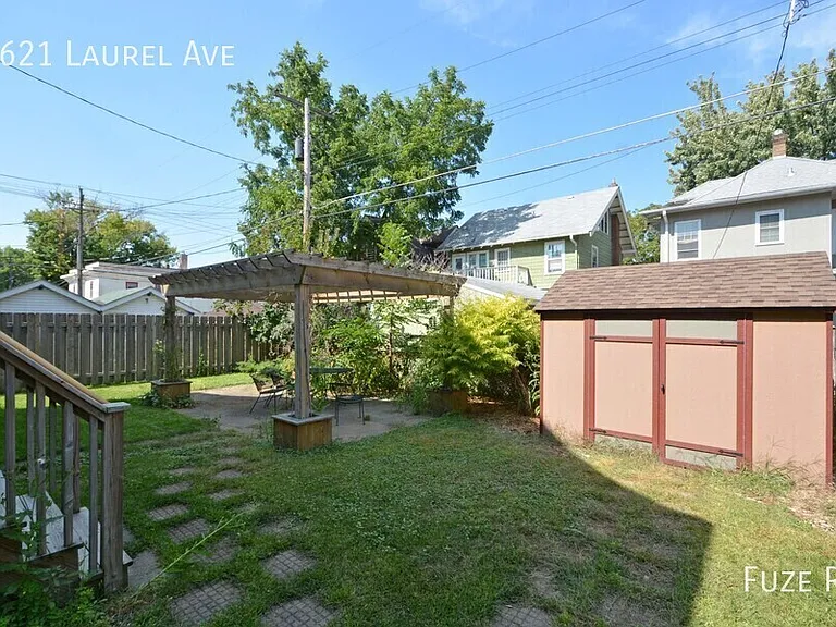 1621 Laurel Ave — Photo 4