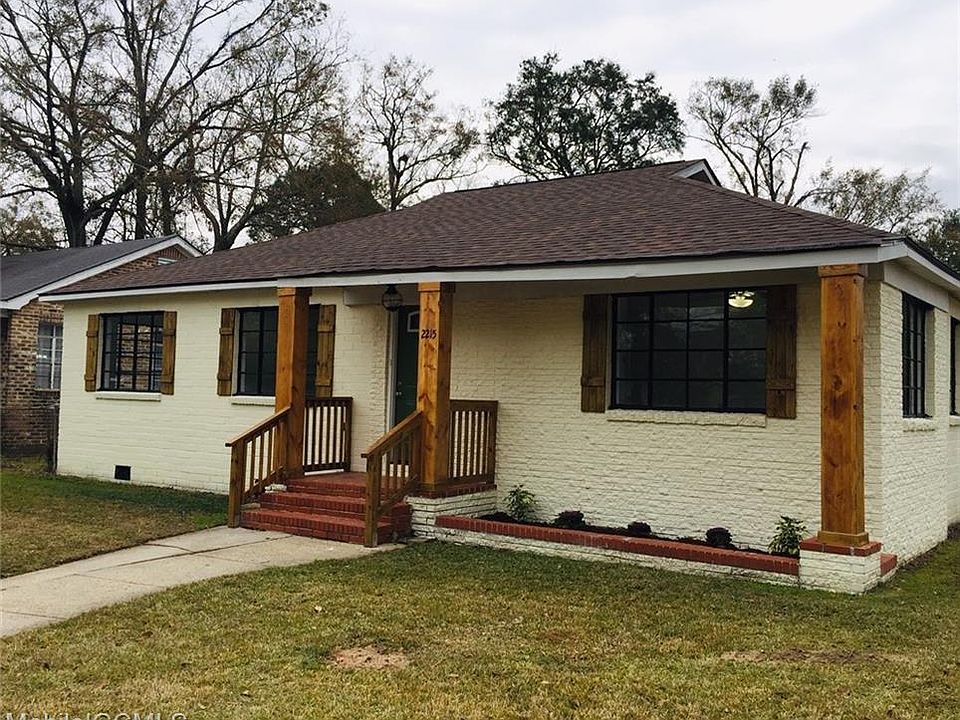 1st image of 2215 Saint Teresa St