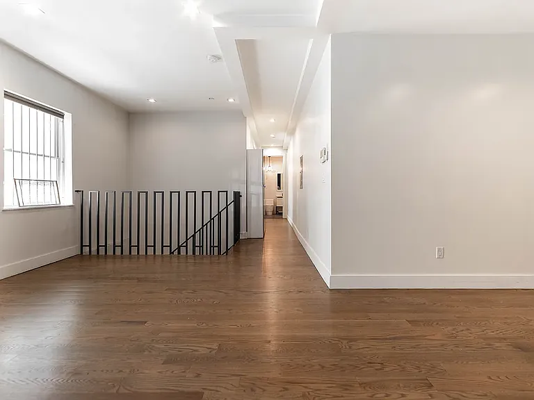 806 Saint Johns Pl #1E — Photo 10