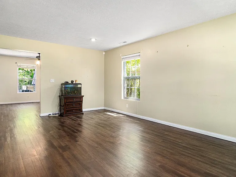 4626 Lincoln Pointe Dr — Photo 12