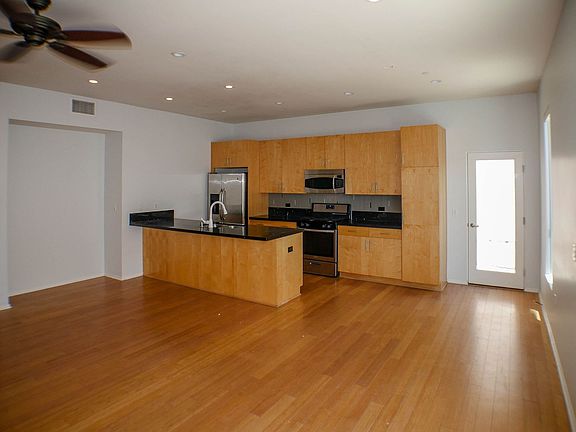 5th image of 5971 Mildred St APT 3