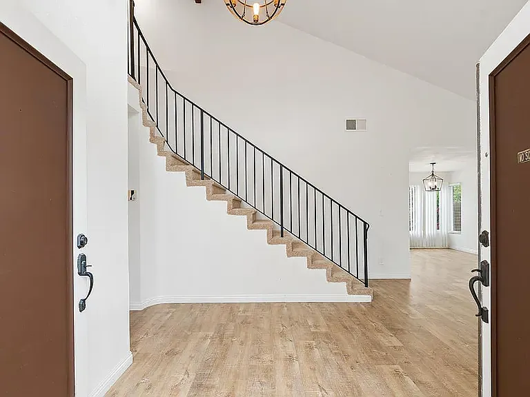 7898 Hemphill Dr — Photo 23