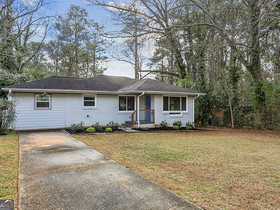 2nd image of 3417 Lark Ln