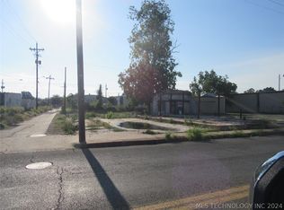 404 S Main St, McAlester, OK 74501