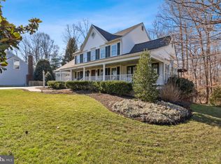 8508 Heron Pond Ln, Fairfax Station, VA 22039