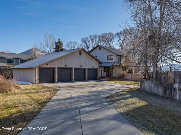 3016 Alpine View Ln, Jackson, WY 83001