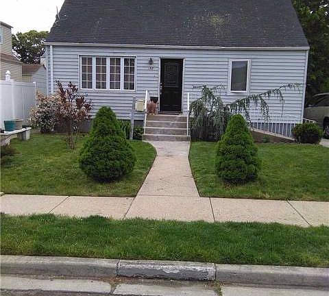 2nd image of 164 Grenada Ave