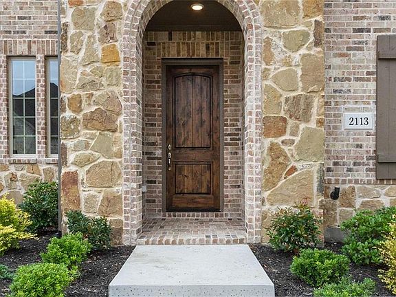 3rd image of 2113 Grafton Ln