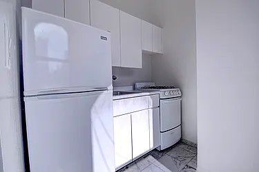 Rented by Urbane Brokerage