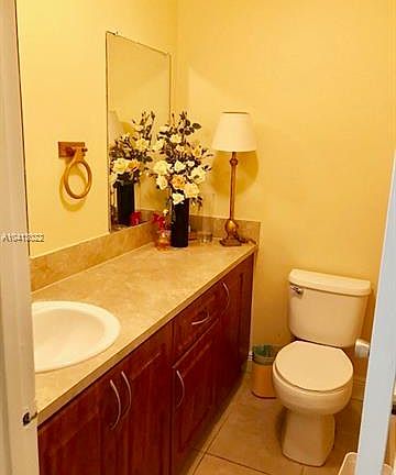 4th image of 105 NE 12th Ave #105