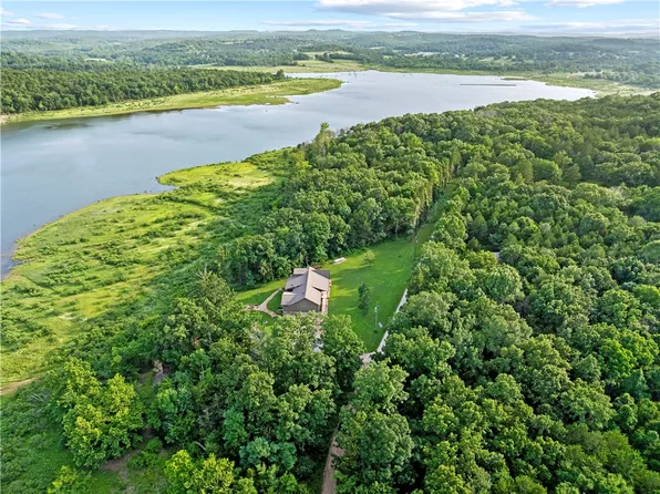 7658 Trout Pond Rd, Lead Hill, AR 72644