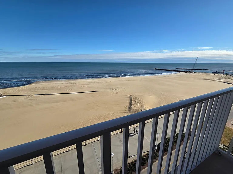 303 Atlantic Ave #804 — Photo 30