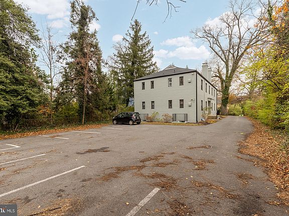 4th image of 7404 Columbia Ave