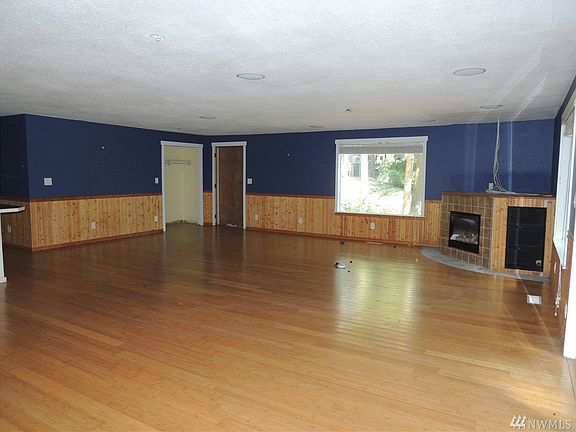 2nd image of 19205 68th St E