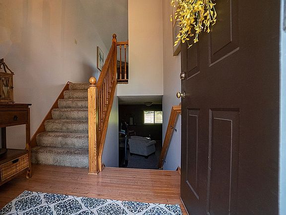 3rd image of 10292 Arrowwood Dr