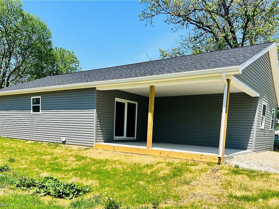 1st image of 126 Potters Ln