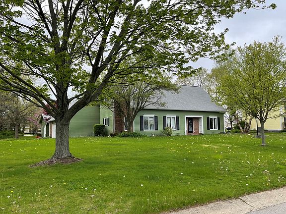4th image of 310 Rockwell Ct