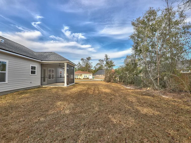 43 Sarlan Garden Dr — Photo 41