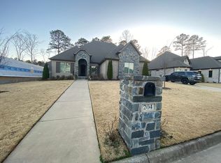 204 Ensbury Dr, Little Rock, AR 72223