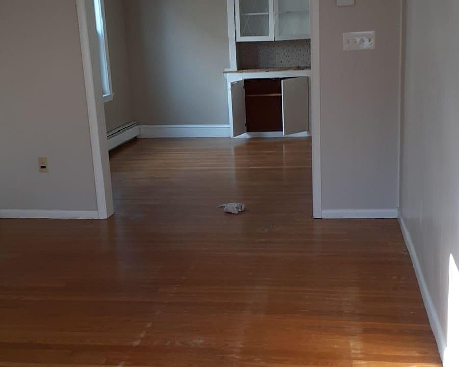 2nd image of 93 1st St