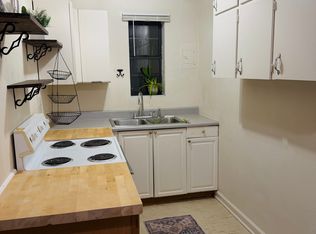 1103 NW 4th St #B, Gainesville, FL 32601