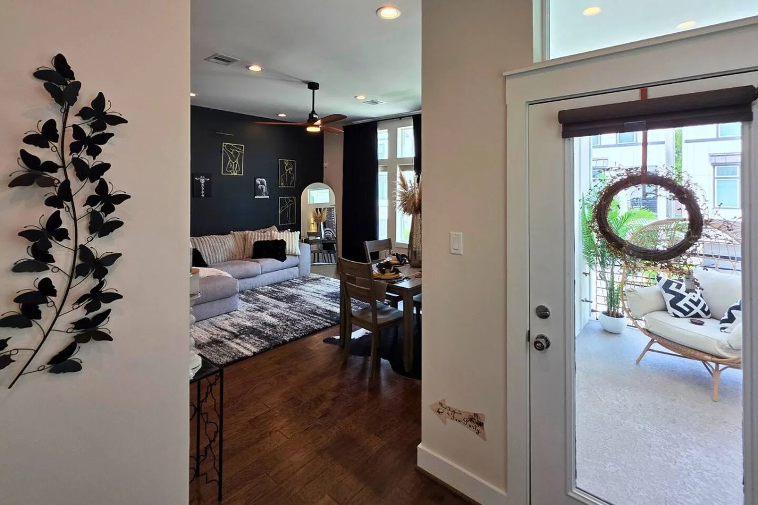 3 bed, 3.0 bath, 1743 sqft, $2,873 — Photo 1