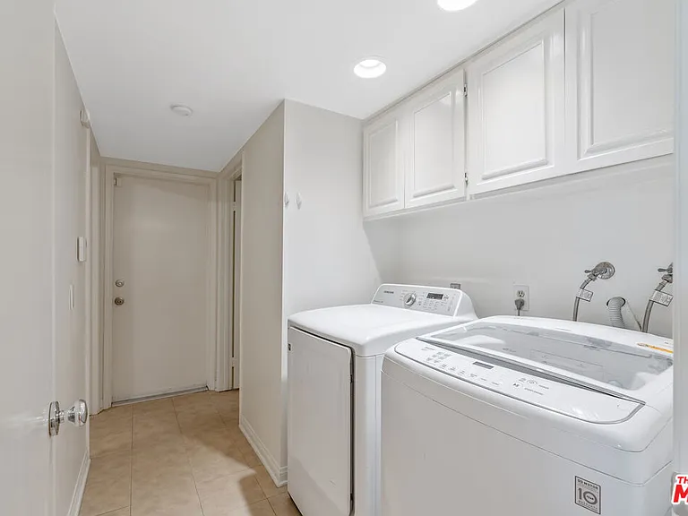 23454 Park Hermosa — Photo 12