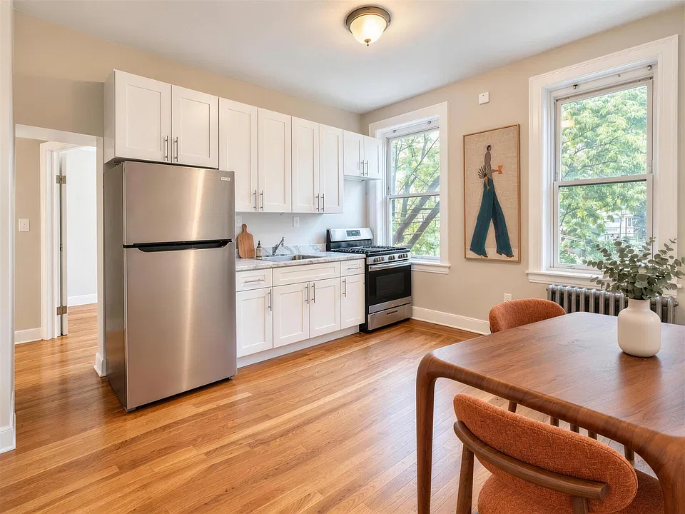 79-33 Myrtle Ave #2R