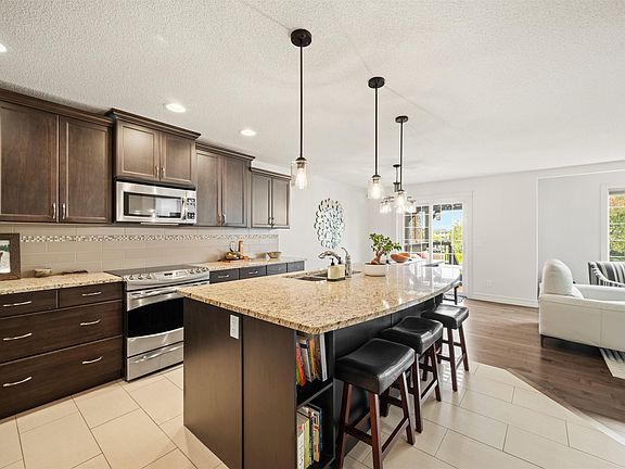 4th image of 525 173a St SW