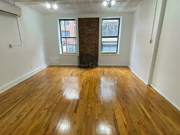 2nd image of 21 Orchard St #2C