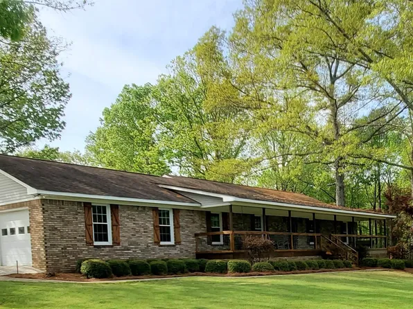 4886 War Eagle Dr, Bessemer, AL 35022