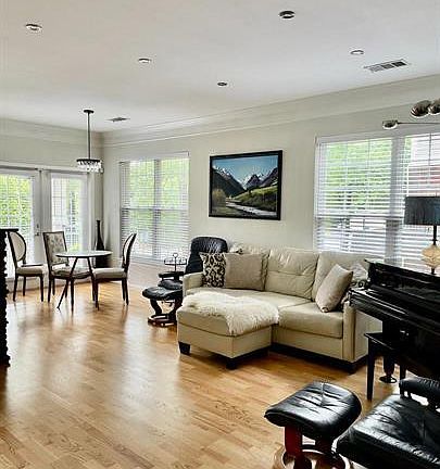 3rd image of 3021 Nicosh Cir Unit 1102