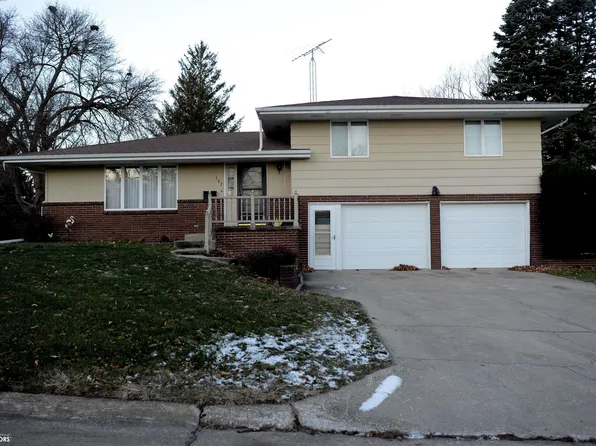 102 NW 5th St, Greenfield, IA 50849