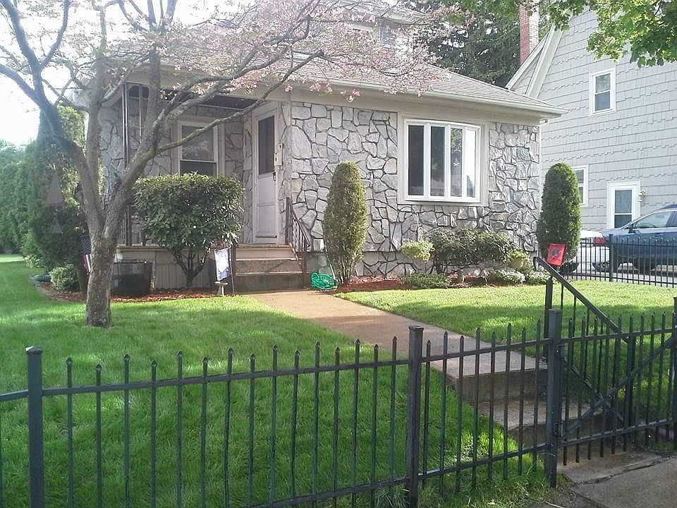 2nd image of 83 Paine Ave