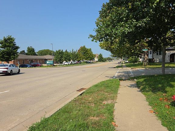 5th image of 1802 Fort Jesse Rd