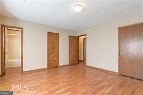 1031 Forest Park Ln — Photo 7