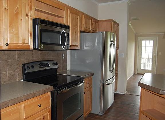 3rd image of 1638 County Road 316