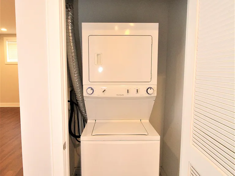 2412 W Cortland St #3E — Photo 15