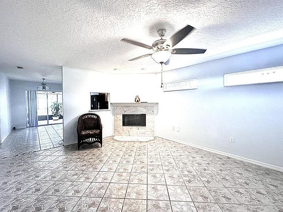 5th image of 317 W 15th St