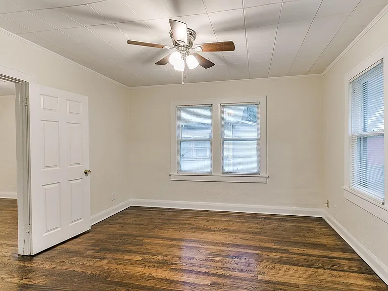 625 W Dewey St — Photo 61