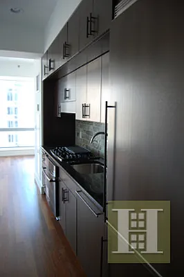 Rented by Halstead Real Estate | media 40