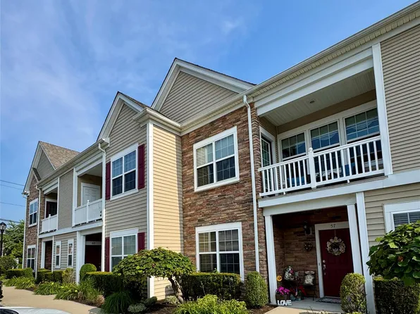 59 Wexford Lane, Oceanside, NY 11572