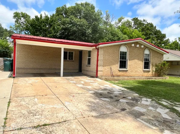 1598 Custer Dr, Southaven, MS 38671