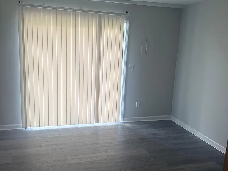 700 N Adelaide St #112 — Photo 20