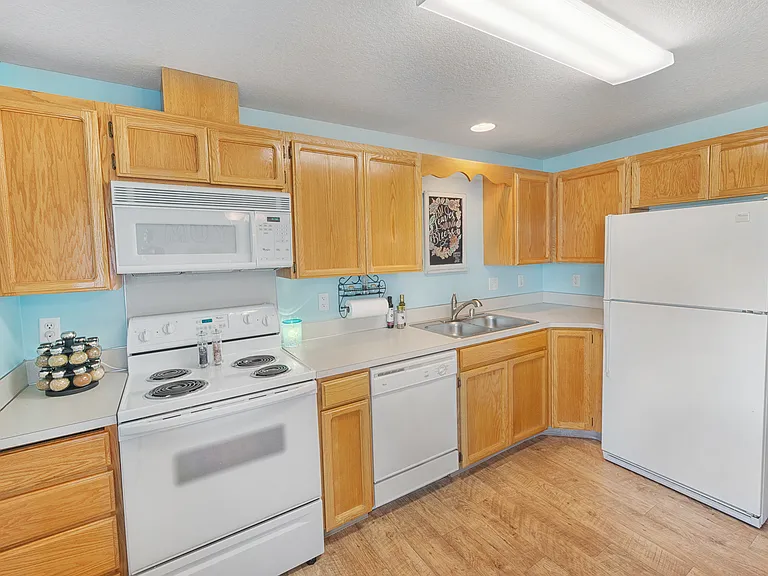 Summerfield Rental Homes — Photo 24
