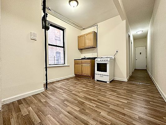 5th image of 541 W 142nd St APT 31