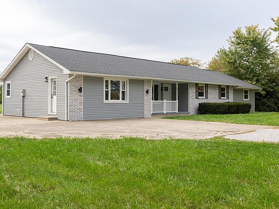 3rd image of 111 Hess Rd